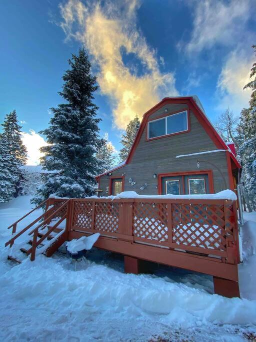 Charming Blue Farmhouse Cabin Duck Creek Village Eksteriør bilde