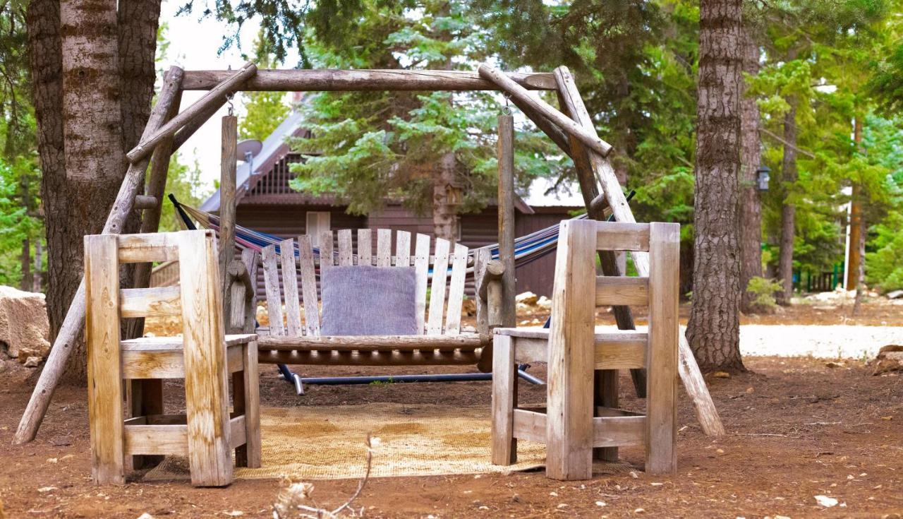 Charming Blue Farmhouse Cabin Duck Creek Village Eksteriør bilde
