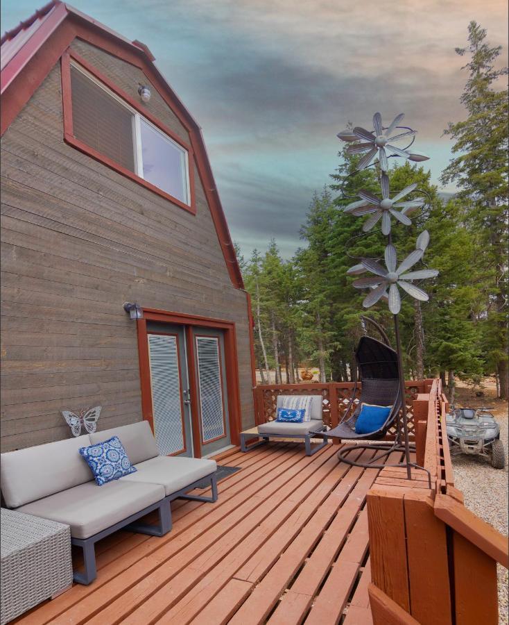 Charming Blue Farmhouse Cabin Duck Creek Village Eksteriør bilde